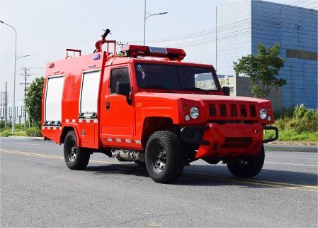 四驅(qū)勇士1噸水罐消防車(chē)