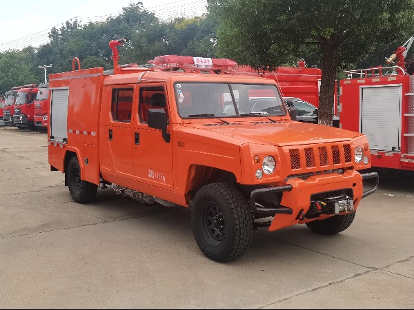 勇士雙排四驅越野消防車