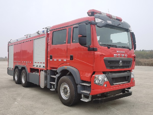 豪沃6噸干粉消防車